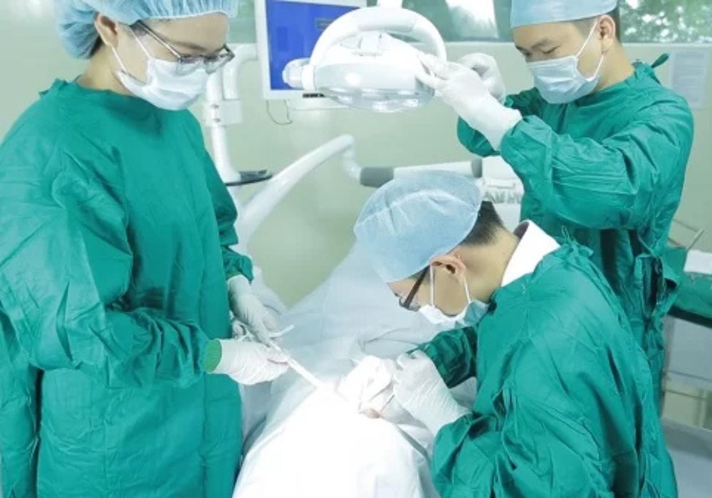 Kế hoạch cấy ghép Implant sử dụng công nghệ máy tính để tối ưu hóa độ chính xác